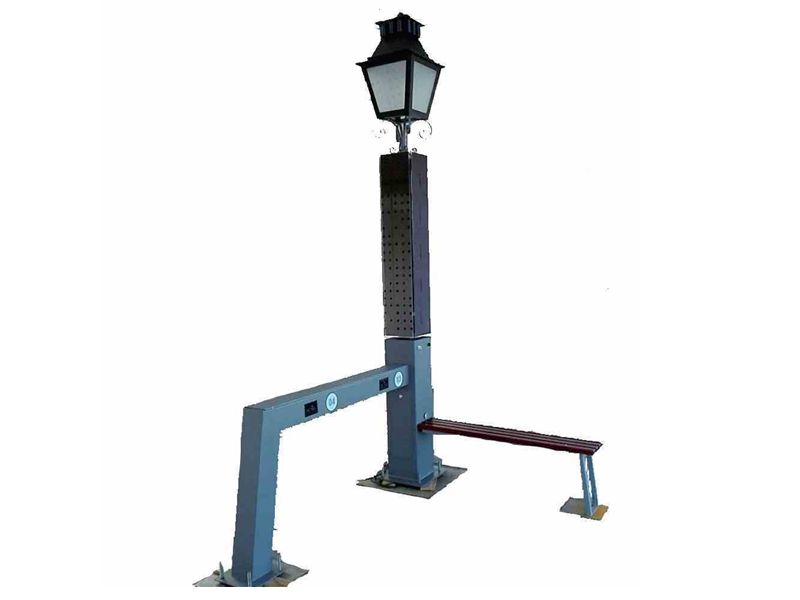 Smart Solar Powered Street Light
