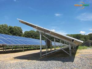 SolFirsTech ラミングパイル 地上設置