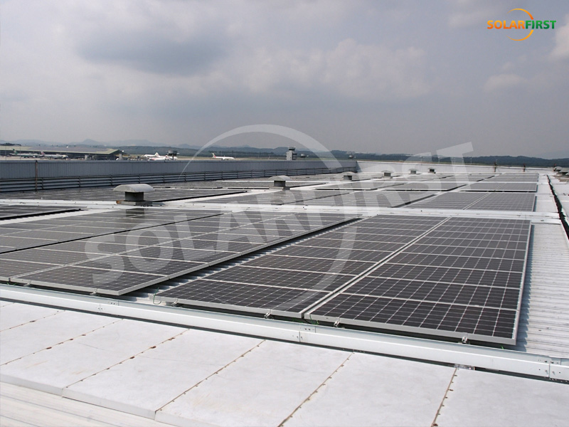 マレーシア 5.8MW 空港屋上プロジェクト