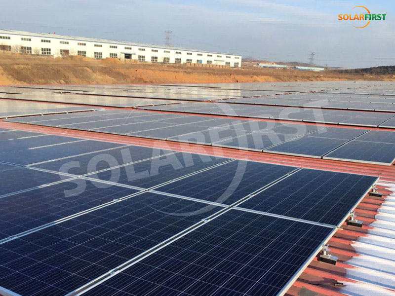 中国 5.6MWp 屋上発電所