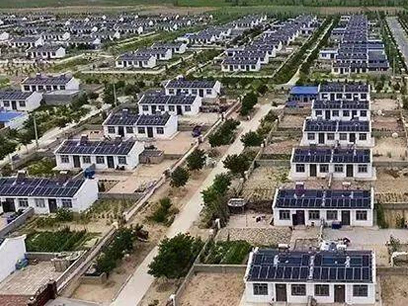 分散型 PV は電力網にどのような影響を与えますか?